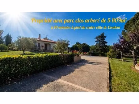 maison indiduelle dans parc de 5800m²