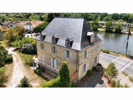a vendre - propriété de caractère avec maison de maître de 1892  seconde habitation...
