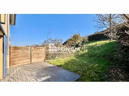 maison familiale avec jardin et garage