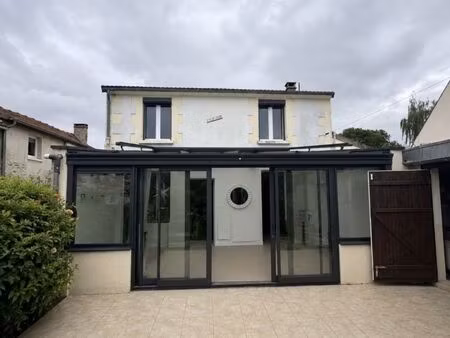 maison proche bornel