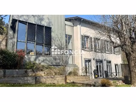 maison d'architecte de 200 m2 sur terrain de 1280 m2