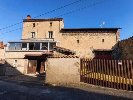 maison de 80 m² à vernet-la-varenne