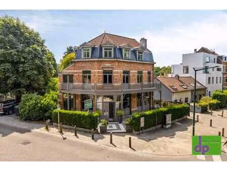 immeuble commerce + logement
