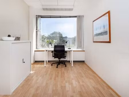 bien professionnel à louer à jambes € 1.109 (lql8c) - iwg | zimmo