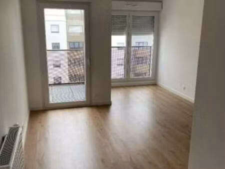 location appartement 2 pièces à nantes centre ville (44000) : à louer 2 pièces / 41m² nant