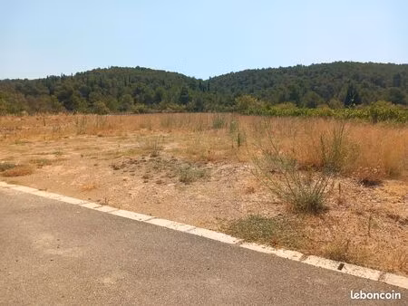 terrain constructible viabilisé 900m2 à ornaisons 11200