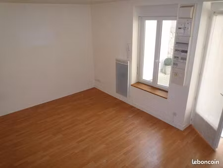 mansle-t2 duplex-tout à pied