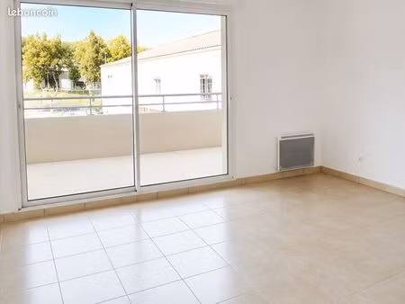 appartement 2 pièces venelles 42 m²