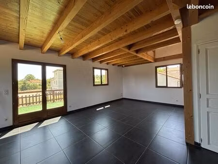 appartement 3 pièces 90 m²