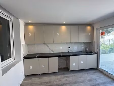 appartement moderne avec parking gratuit – frontière luxembourgeoise