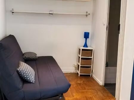 studio paris centre quartier marais 15 m2