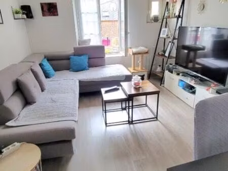 maison avec courette - a 2 min du centre-ville de meru