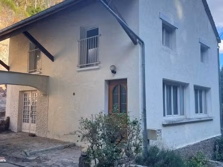 maison 1 pièce 84 m²