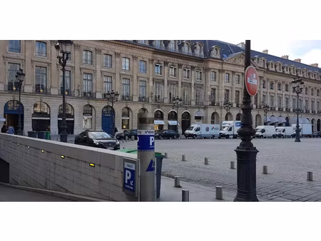 parking a vendre 28 pl. vendôme  75001 paris
