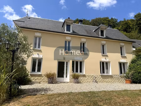 magnifique propriété de 215 m2 sur 7 769 m2 de terrain