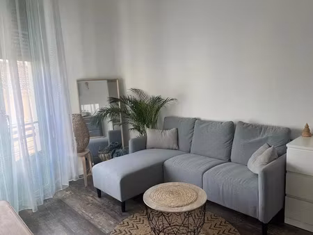location meublée appartement 2 pièces 21 m² à nice (06000)  900 €