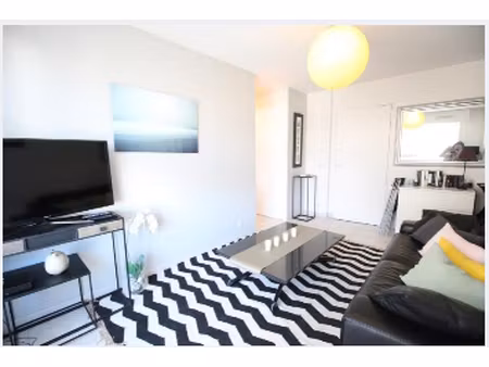 location meublée appartement 3 pièces 38 m² à deauville (14800)  800 €