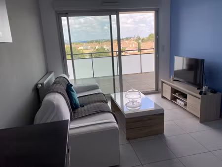 appartement t2 de 38m2 hab  terrasse de 12m2 et 1 parking en