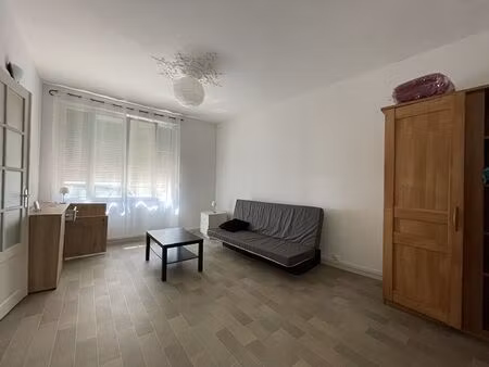 a louer f2 meuble meru centre