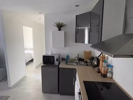 location meublée appartement 2 pièces 28 m² à nice (06000)  850 €