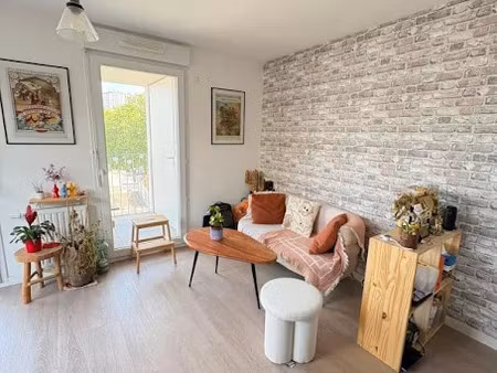 location meublée appartement 3 pièces 58.24 m² à bobigny (93000)  1 348 €