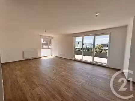 location appartement 4 pièces 81.3 m² à mittelhausbergen (67206)  987 €