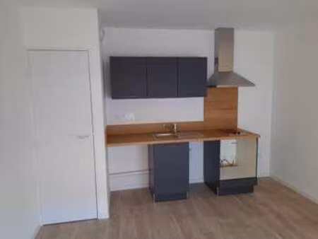 location appartement 2 pièces à dinard (35800) : à louer 2 pièces / 39m² dinard