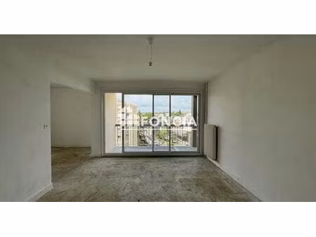 chartres bas-bourgs - appartement 3p à relifter vue carte postale