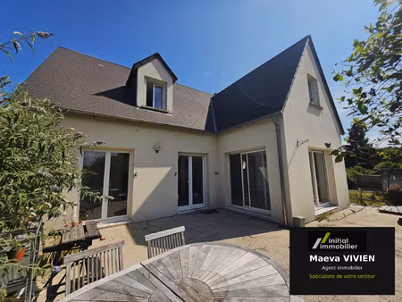 chemillé-sur-dême maison familiale de 165 m2 avec 5 chambr