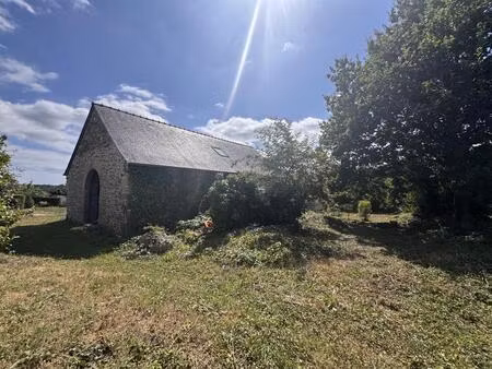 a vendre  daoulas  corps de ferme a renover avce hangar