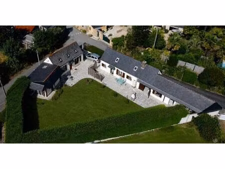 maison de caractère avec dépendance habitable – pluzunet