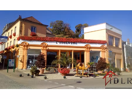 immeuble commercial et d'habitation de 430 m2