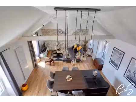un esprit loft : élégance et authenticité au coeur du guilvin
