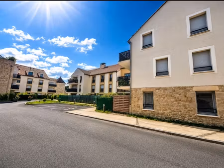 appartement récent avec jardin privatif