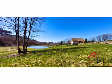 ancienne ferme à renover avec étang 3 hectares de terrain