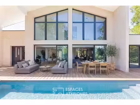 maison contemporaine d'exception sur les coteaux