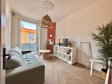 location appartement 1 pièce 27.57 m² à nice (06000)  800 €