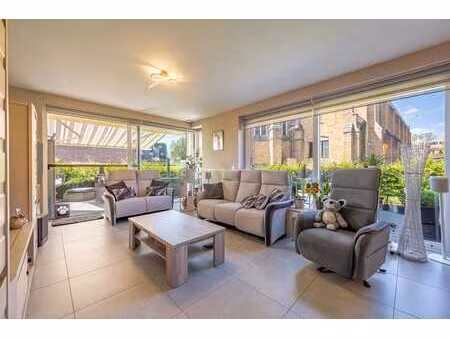 appartement spacieux et lumineux de plain-pied avec 3 chamb