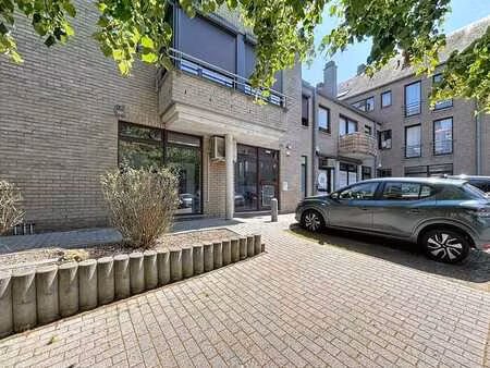 4 sapins - commerce à louer - 75 m²