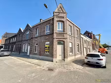 te huur  karaktervolle woning met koer te oudenaarde