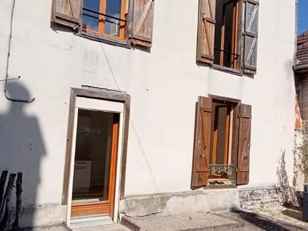 appartement f1 bis à sainte savine
