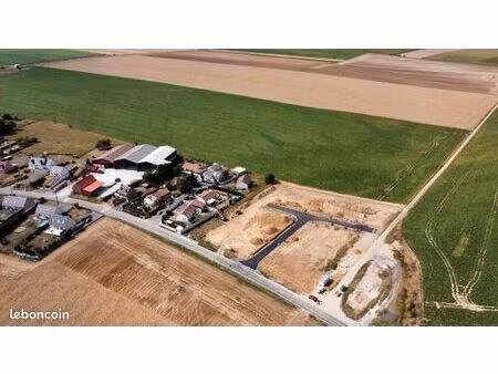 terrain 663 m² cherisy
