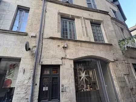 location meublée appartement 1 pièce 20 m² à nimes (30000)  440 €