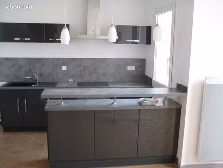 appartement duplex t3 avec terrasse - epernay - parking