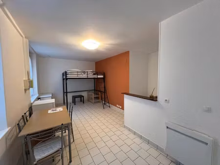 location meublée appartement 1 pièce 24 m² à reims (51100)  450 €