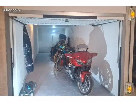 garage 25m2 à louer