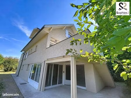 propriété 7 pièces 160 m²
