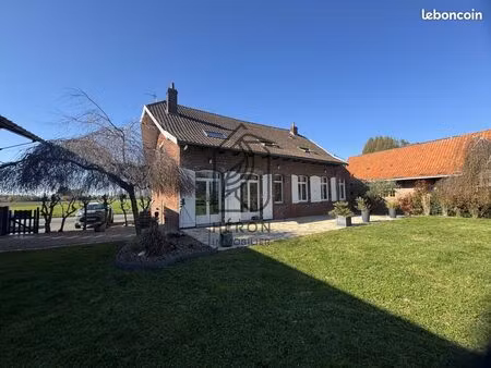 ferme 8 pièces 293 m²