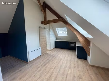 appartement t2 rénové de 45 m² – centre-ville de péronne – disponible au 1er septembre