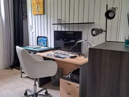 chambre meublée